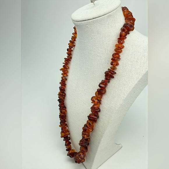 Genuine Amber Graduated Nugget Necklace 26” Slip On No Clasp 54.5 grams - Picture 3 of 17